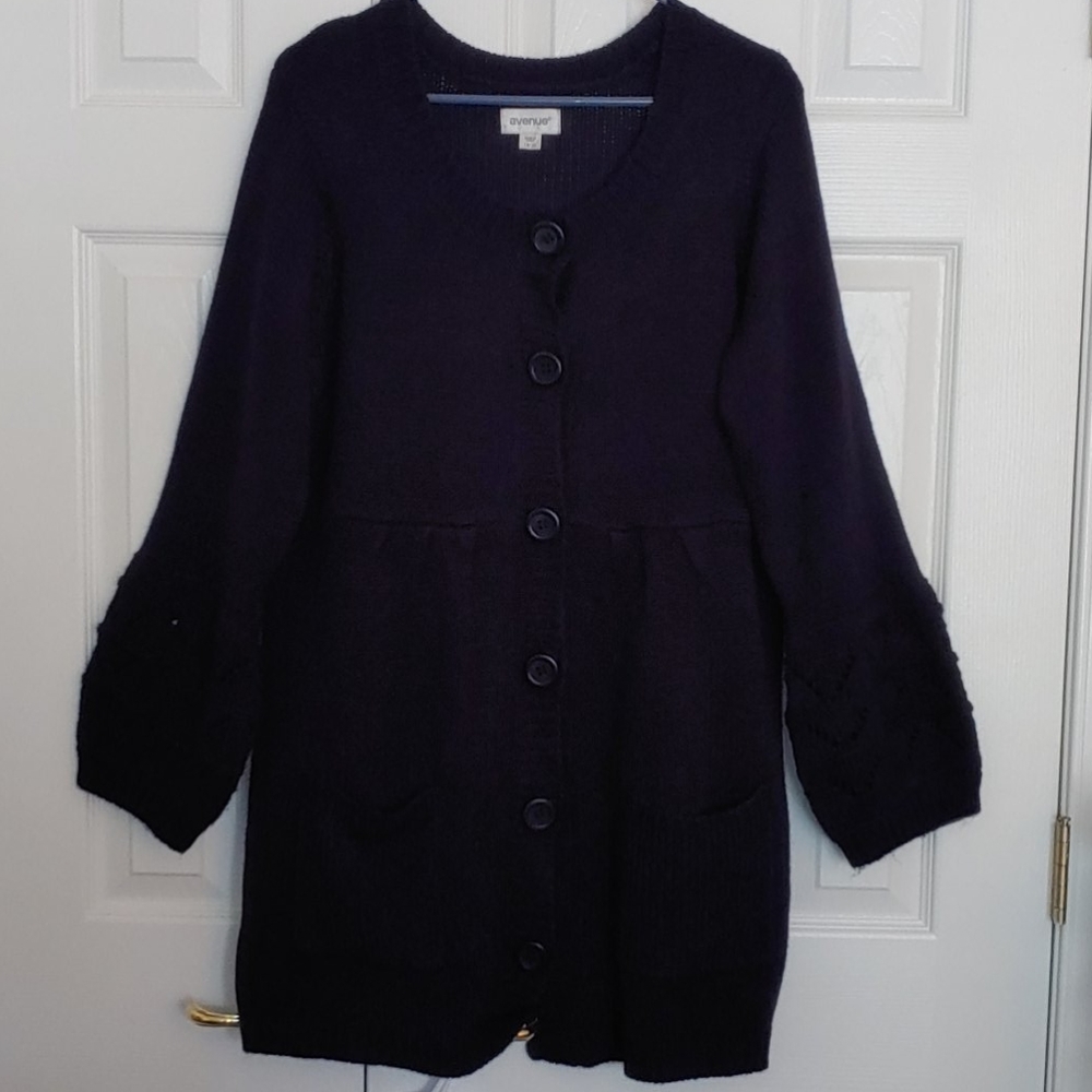 NEW Avenue sweater cardigan